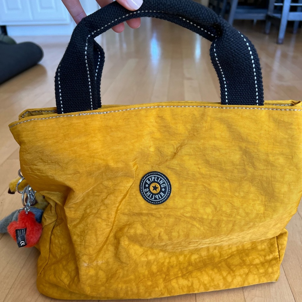 Vintage Kipling Bag in mustard yellow